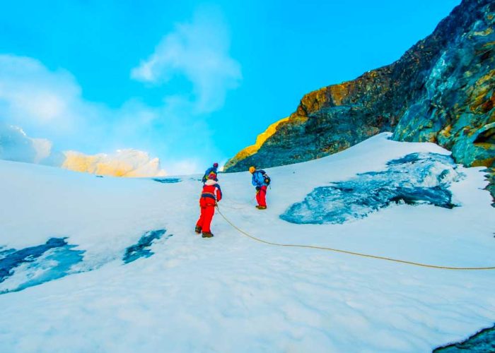 9-days-mountain-rwenzori-hike